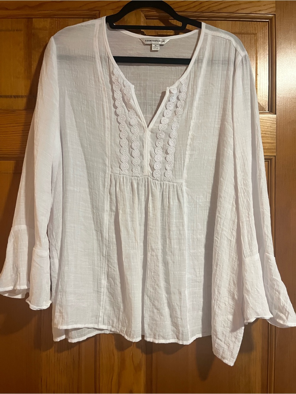 Counterparts White Cotton Gauze Peasant Tunic with Lace Trimmed V-Neck